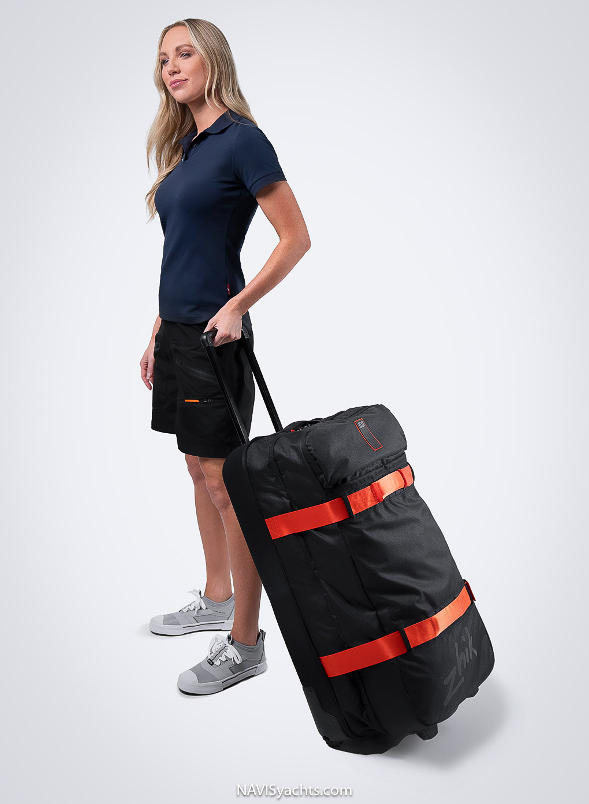 Zhik’s 100L Wheelie Bag is a thoughtfully designed travel solution for those who require ample space and durability in their luggage.