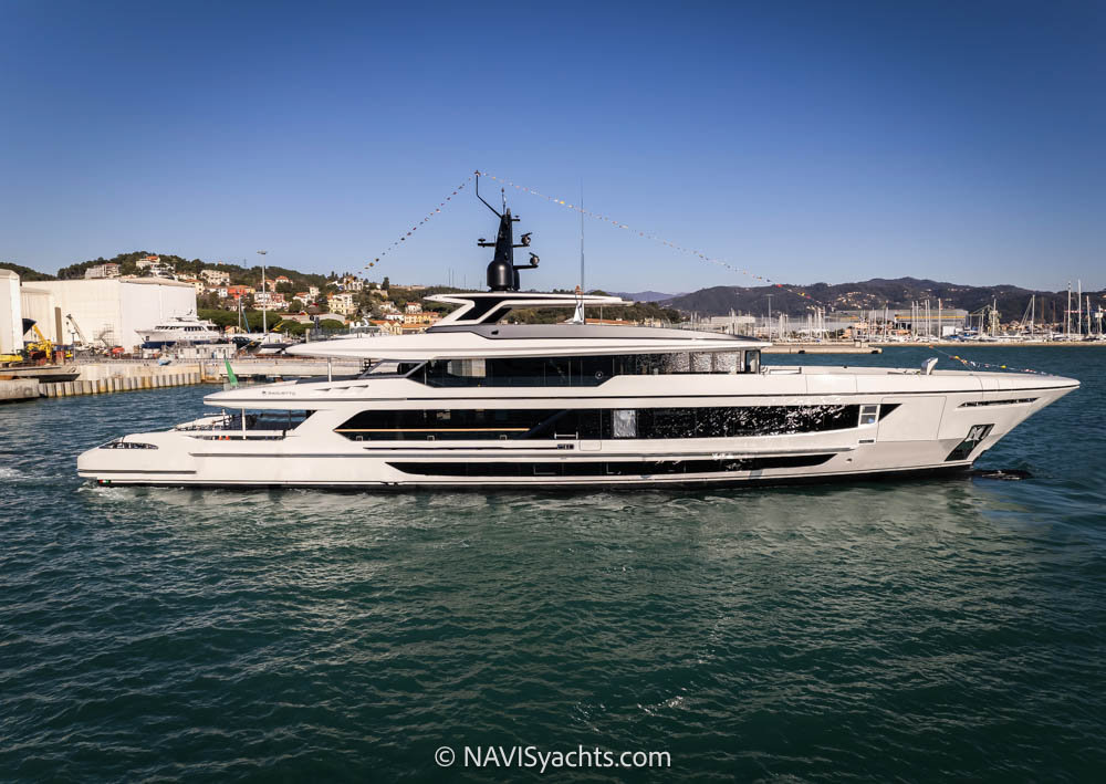 Baglietto Unveils the First Hybrid-Propulsion T52