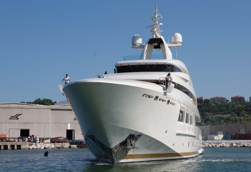 CRN Yacht sends Saramour 61-meter yacht into the world