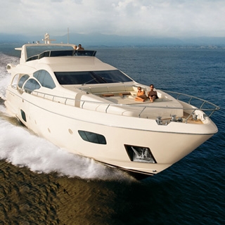 Meet the Azimut 95