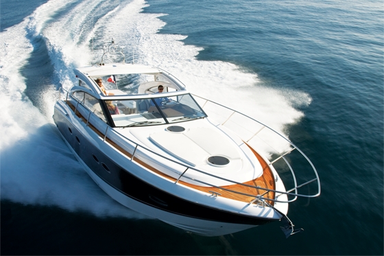 Super Yacht of the day: Princess V42