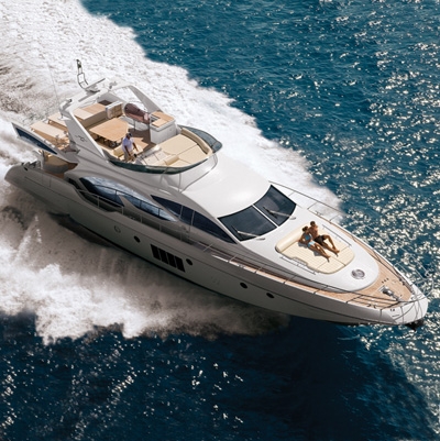 The graceful Azimut 70