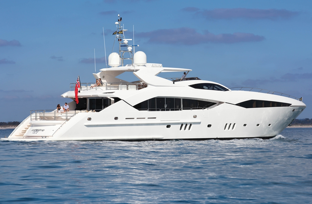 The largest of the line, the Sunseeker Predator 130