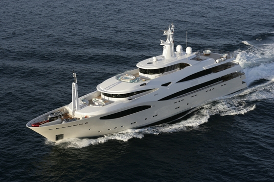 Super Yacht of the day: CRN 121 Maraya