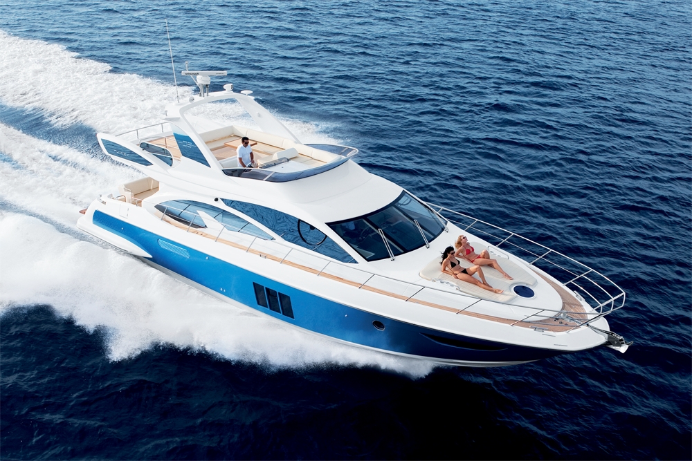 The beauty of strategic thinking, the Azimut 60