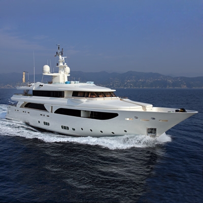 A yacht with a personality, the 43 Rubeccan