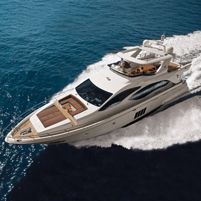 The elegance and innovation of the Azimut 82