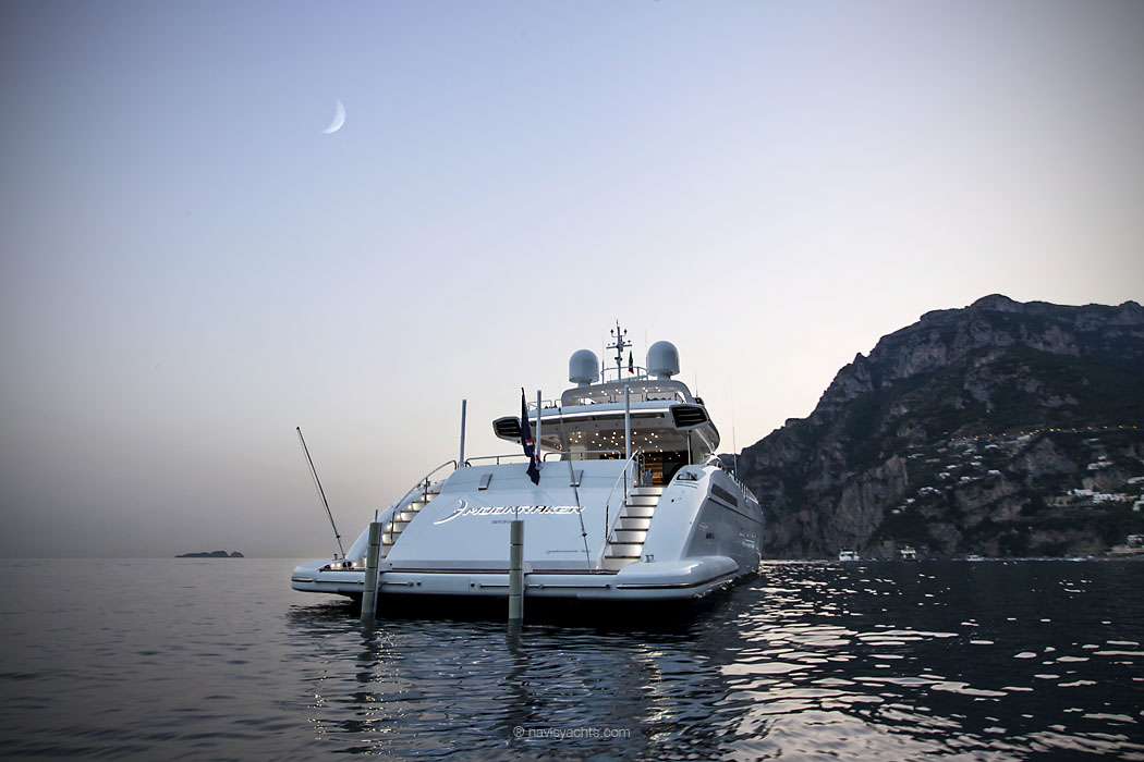 Superyacht Mangusta 135 Moonraker-9