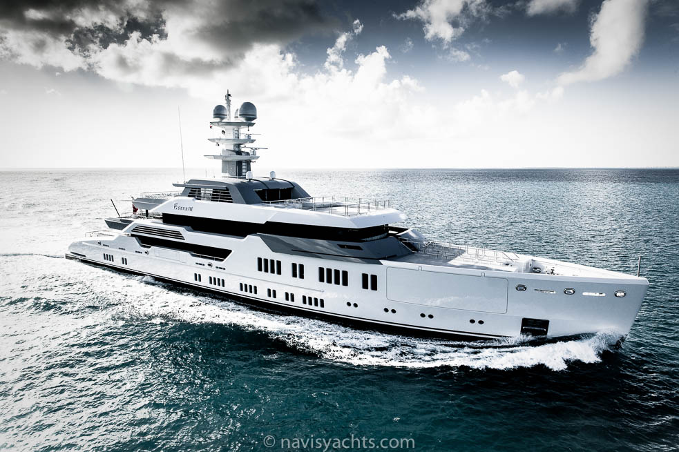 Monaco Yacht Show 2015 L-3