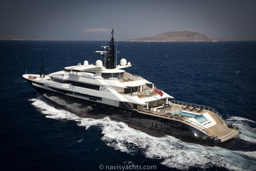 Auction 'Abandoned' 82m Superyacht Alfa Nero