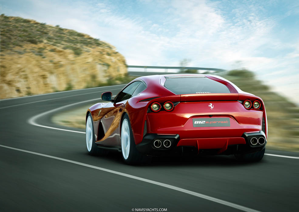 Ferrari 812 superfast L-10