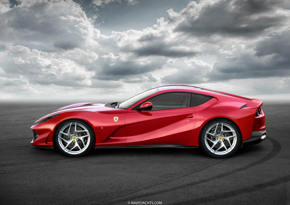 Ferrari 812 superfast L-2