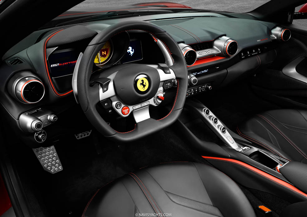 Ferrari 812 superfast L-6