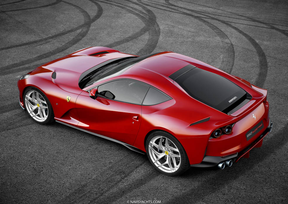Ferrari 812 superfast L-9