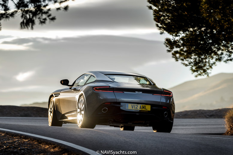 Aston Martin DB11 L-15