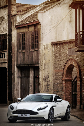 Aston Martin DB11 L-21