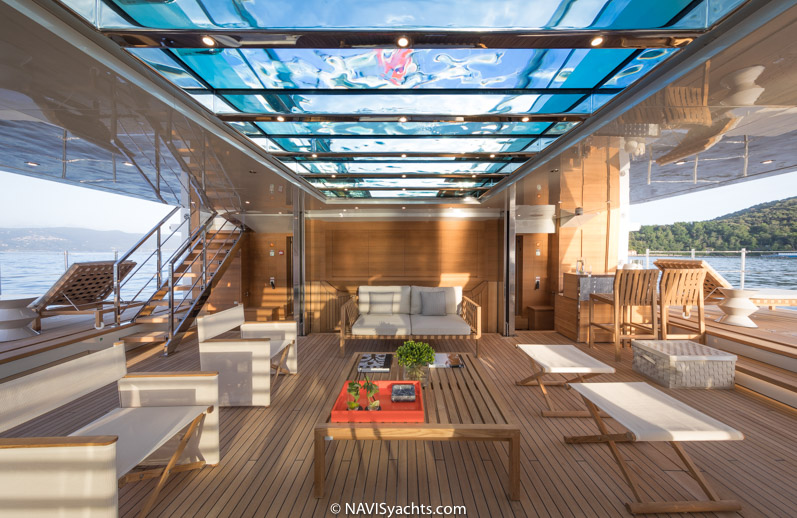 Monaco Yacht Show 2017 L-10