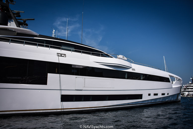 Monaco Yacht Show 2017 L-59