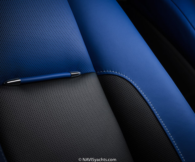 Rolls-Royce Black Badge L-10