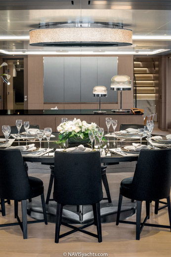 Benetti 35.5m Mr. Loui | NAVIS Luxury Yacht Issues