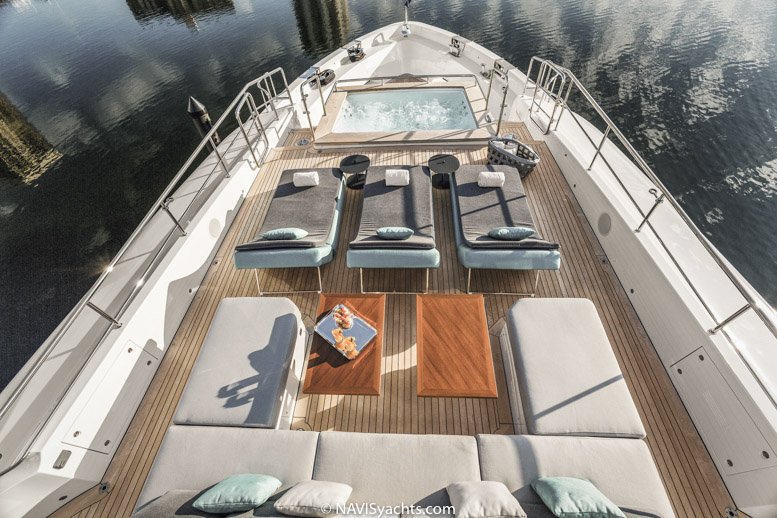 Benetti Mr Loui L-8