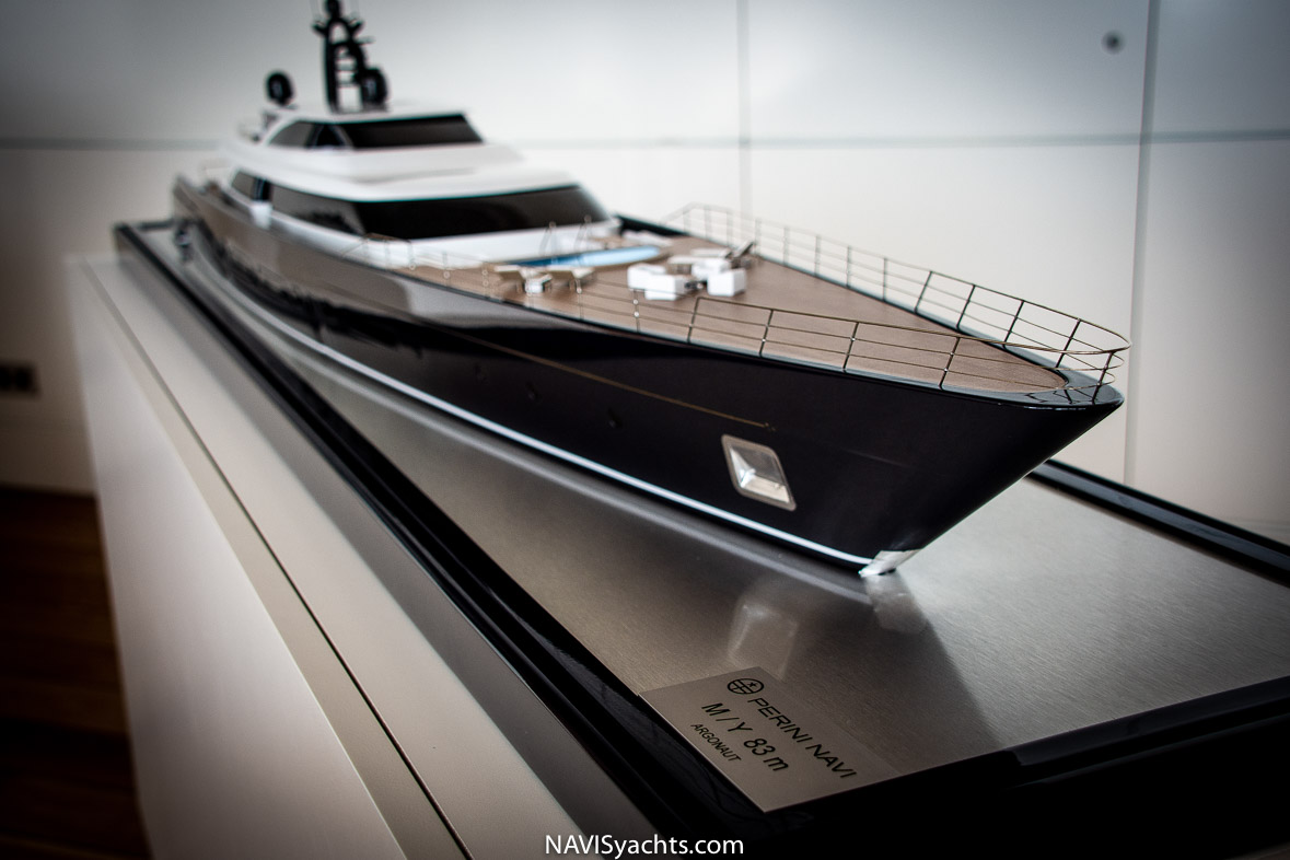 Monaco Yacht Show 2018 L-105