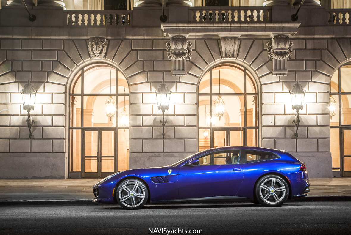 Ferrari GTC4Lusso L-10