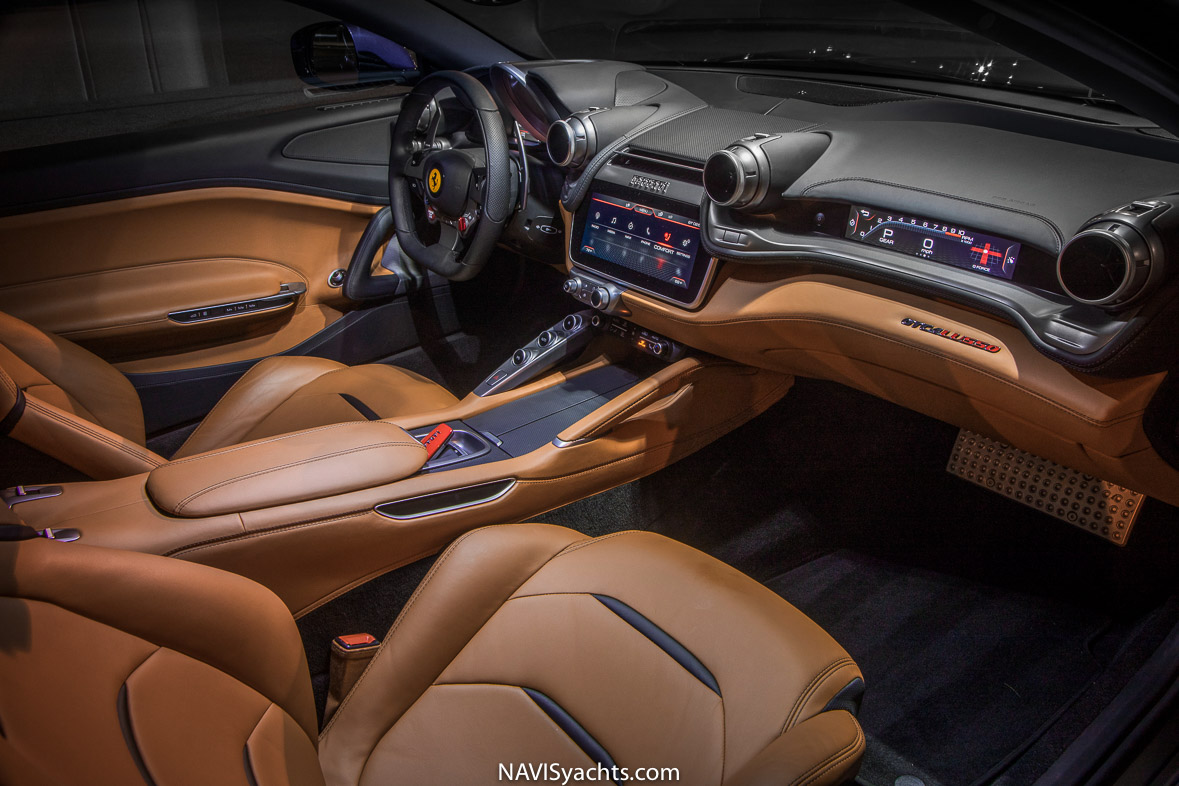 Ferrari GTC4Lusso L-7