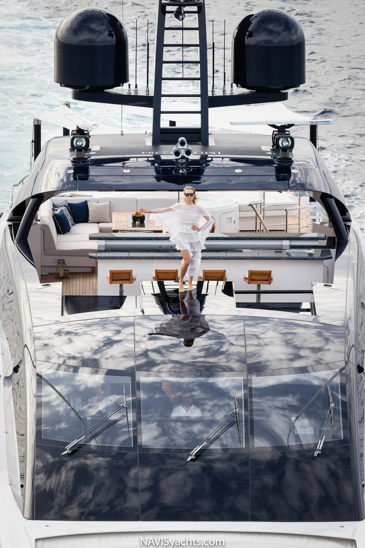 Heesen Irisha L-17