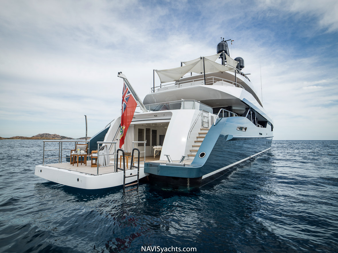 Heesen Irisha L-38