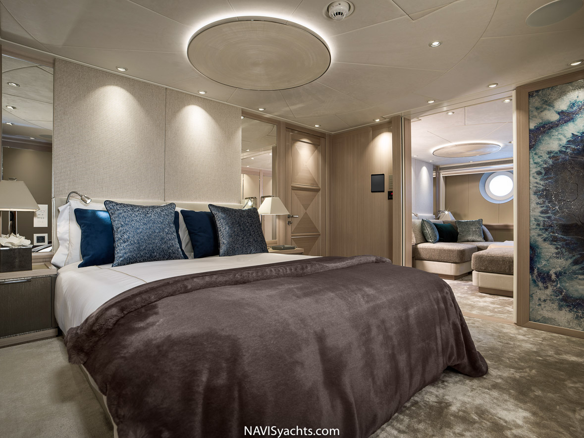 Heesen Irisha L-5