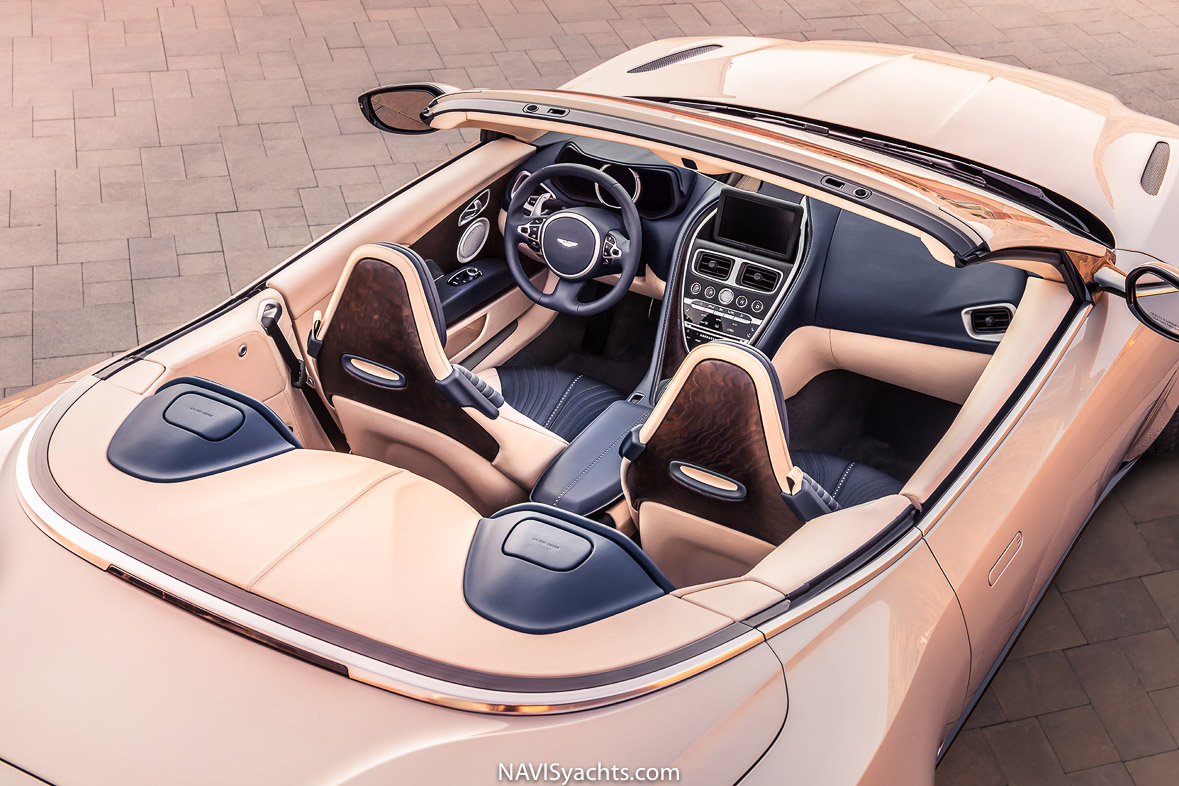Aston Martin DB11 L-6