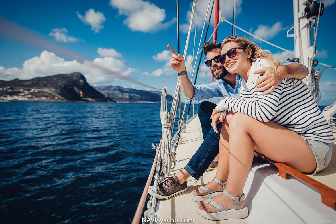 Luxury Gift Guide L-7