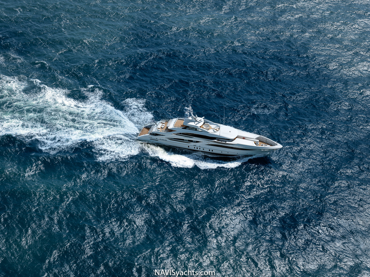 Heesen 56m Superyacht Galvas review