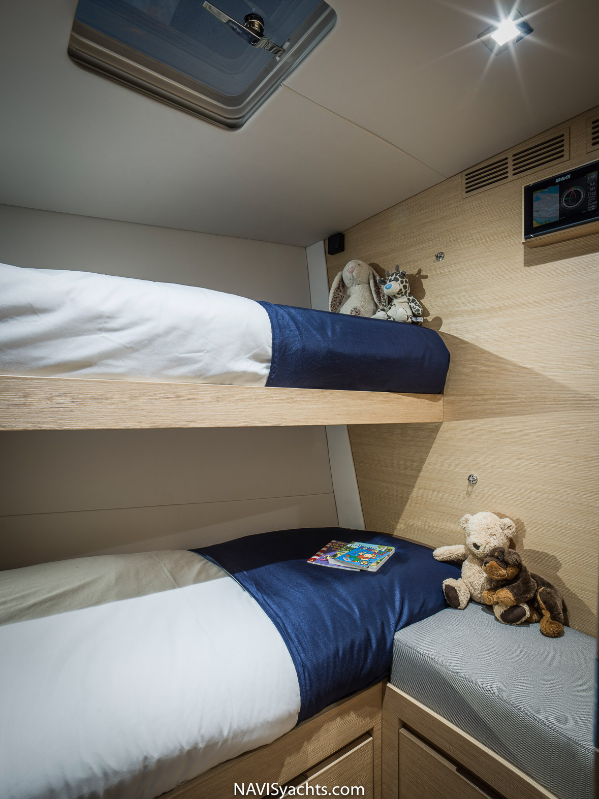 X Yachts X65 L-