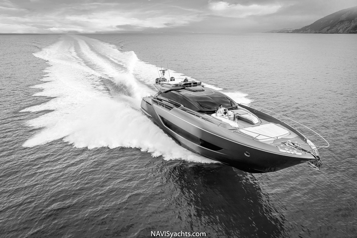 Yachting World 2020 L-72