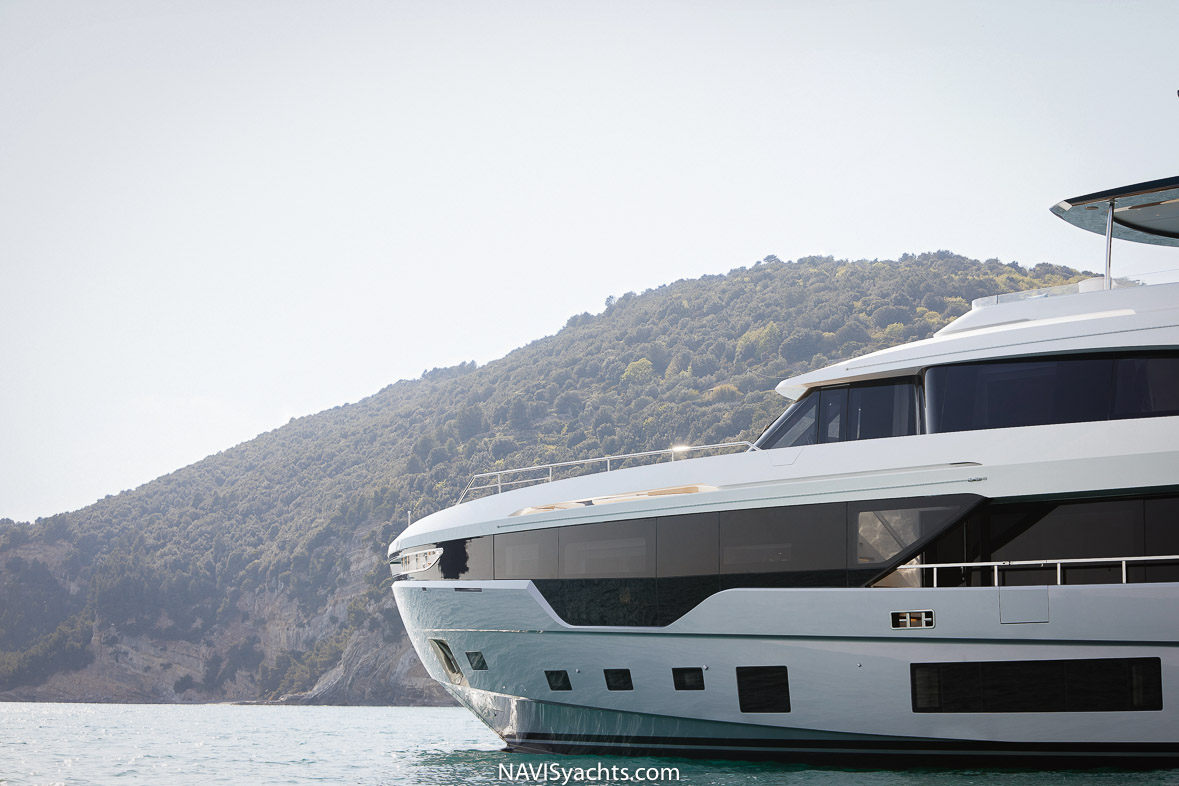 Azimut Trideck L-45