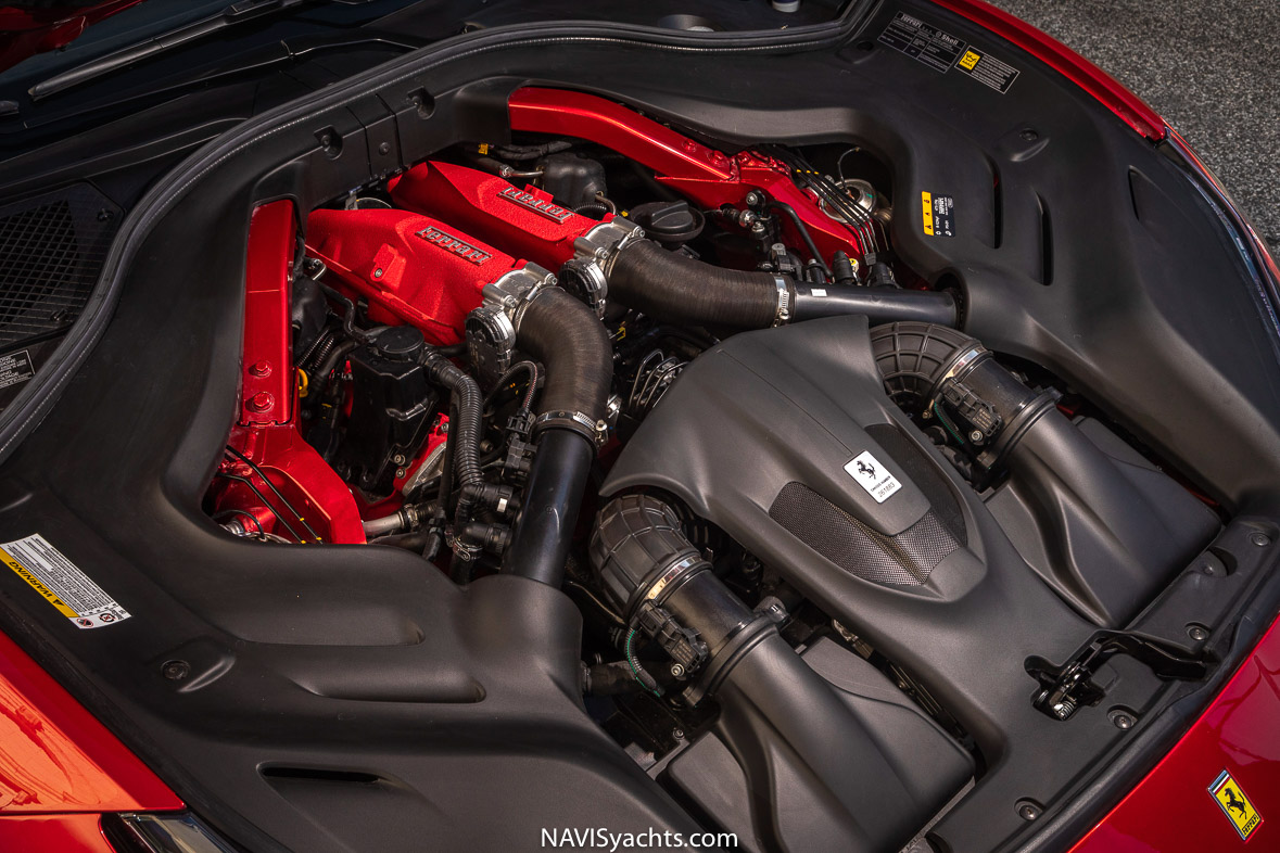 Ferrari Portofino M L-