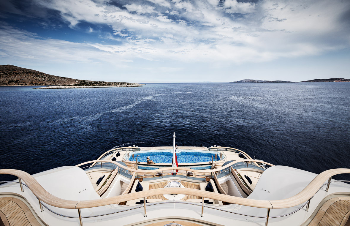 Superyachts Bespoke Solutions: Traverse Pool