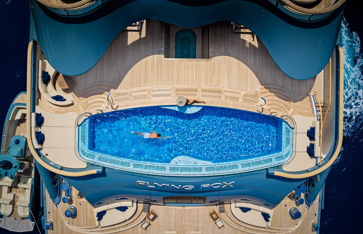 Superyachts  Bespoke Solutions: Transverse Pool