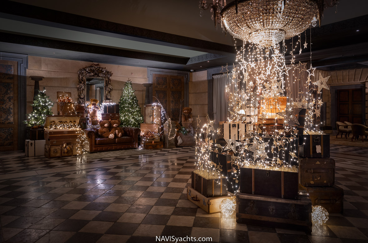 Lobby Bar L-20