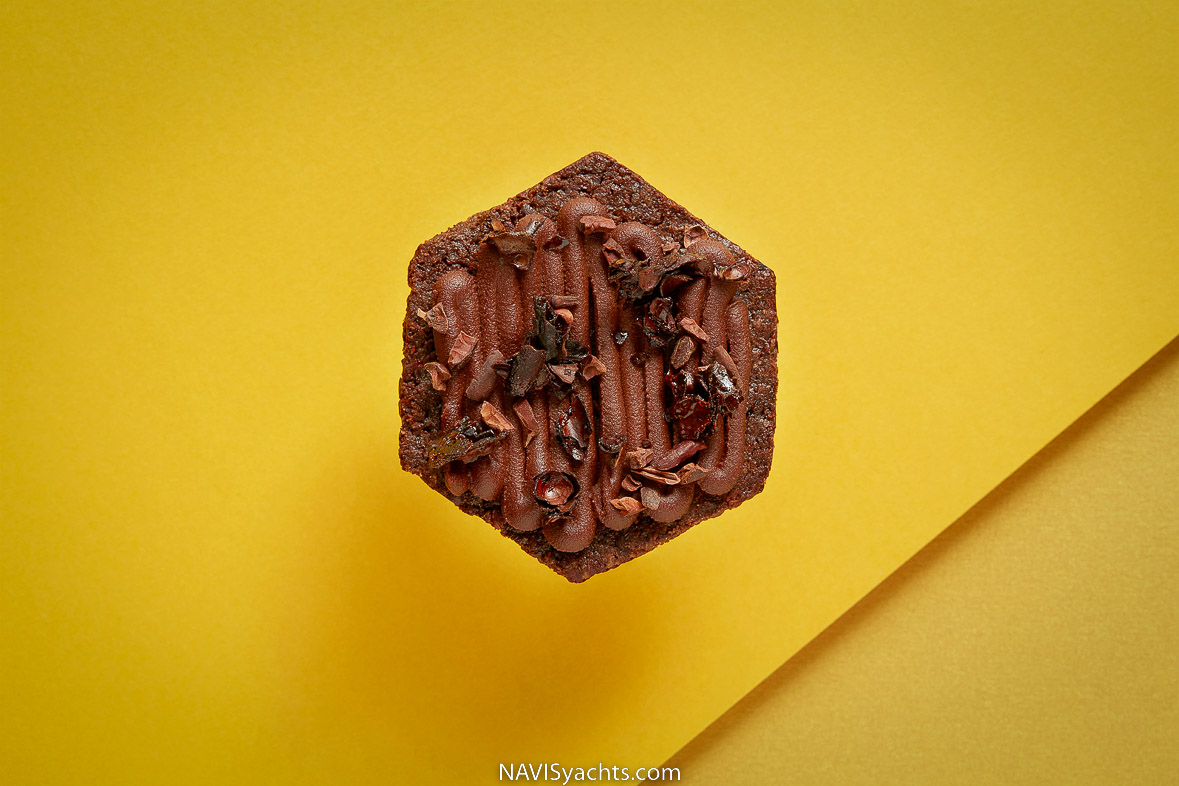 Ducasse Chocolates L-25
