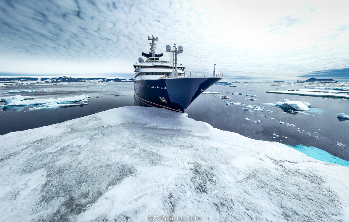 Exploring the Depths of Luxury: Discovering the Lürssen 126m Octopus Superyacht