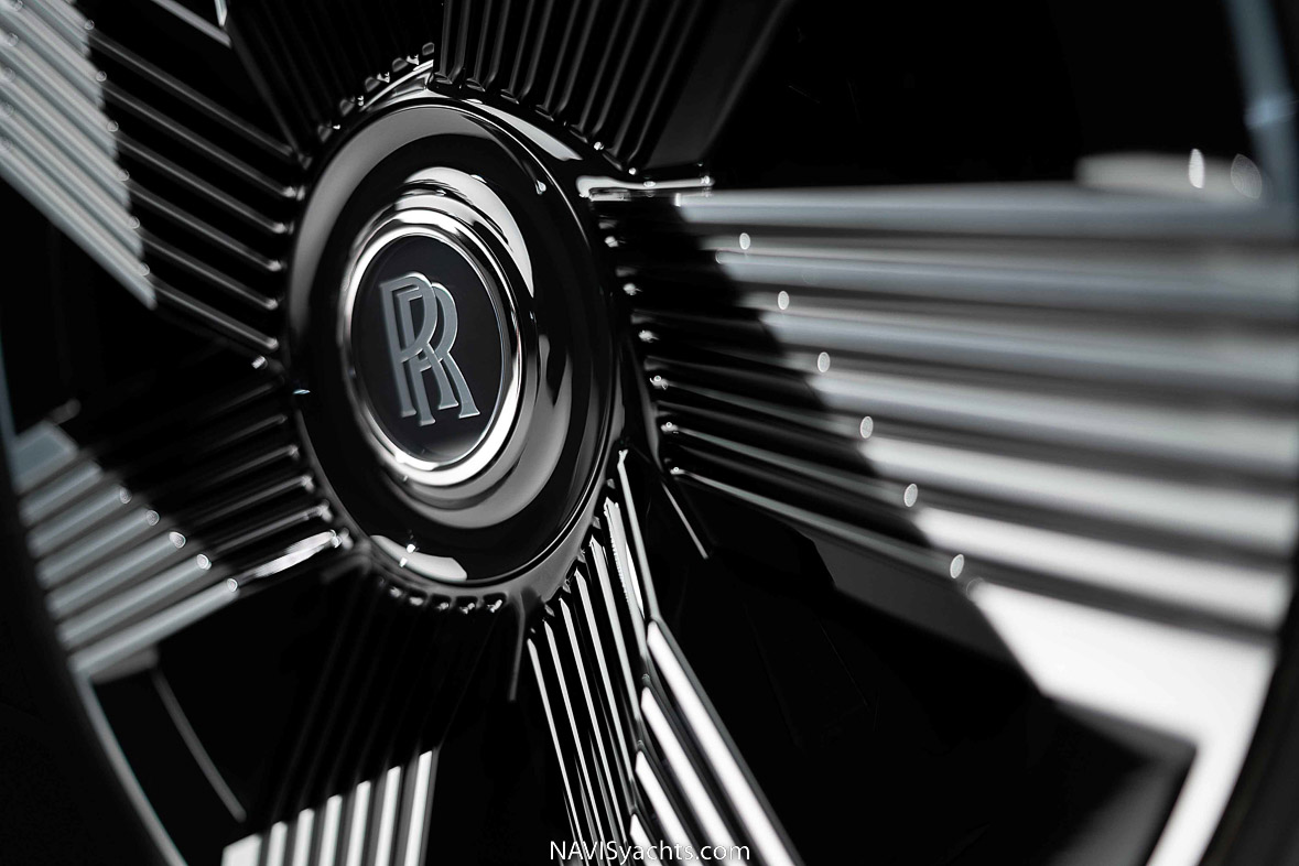 Rolls-Royce Spectre L-1