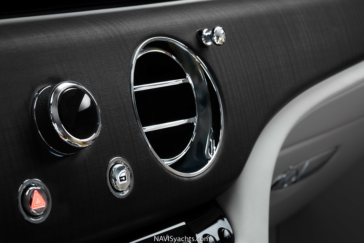 Rolls-Royce Spectre L-23
