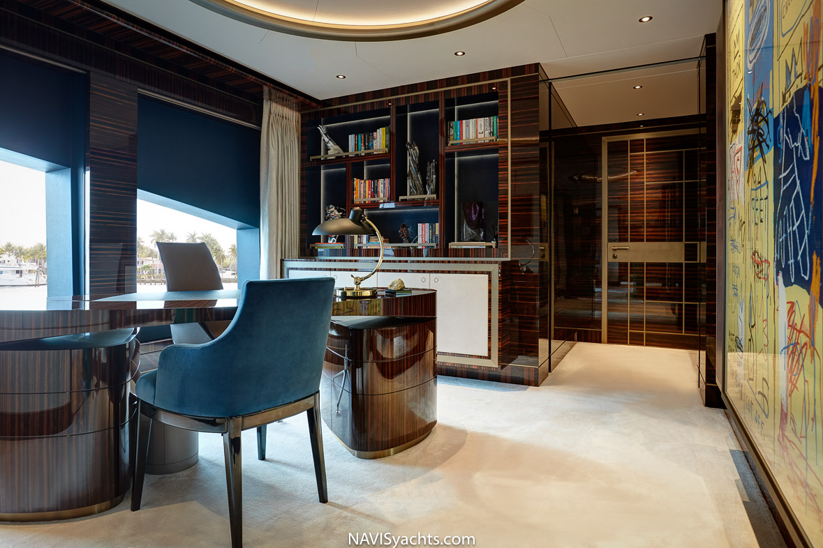 Feadship Arrow L-18
