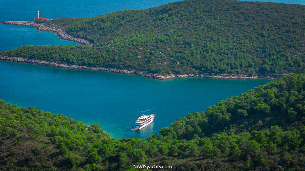 Croatia L-