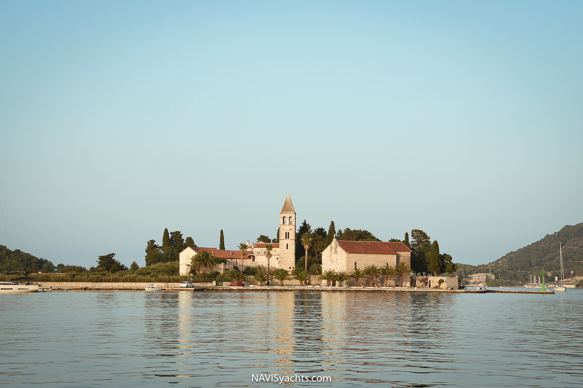 Croatia L-