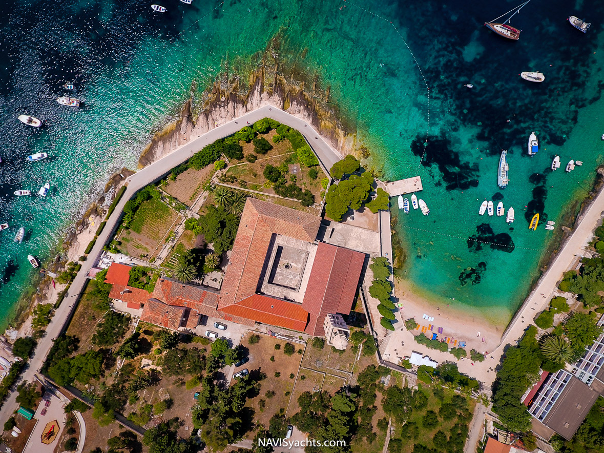 Croatia L-