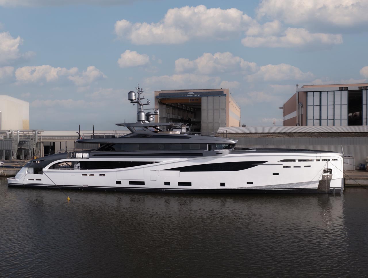 Rossinavi Unveils the M/Y BEL1